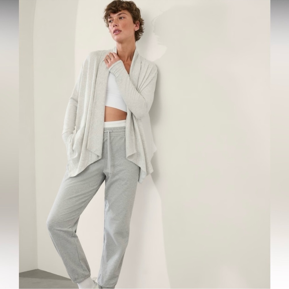 Athleta Pranayama Wrap Fog Grey Heather Cardigan Pullover Sweater Size Small. - Picture 1 of 9